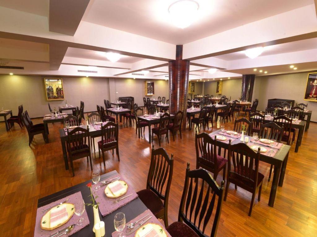 Taw Win Garden Hotel Rangoon Eksteriør billede